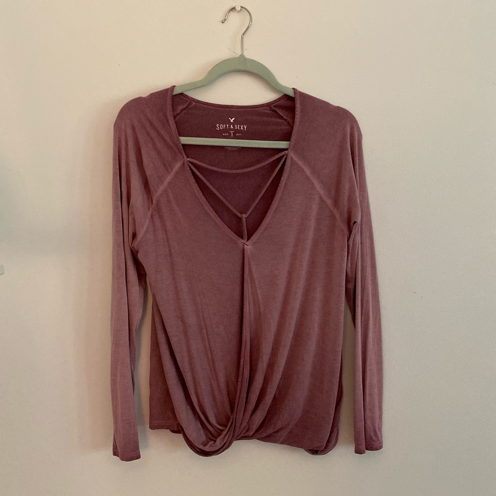 Long sleeved American Eagle top